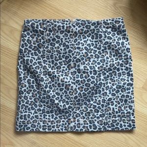 Cheetah mini skirt